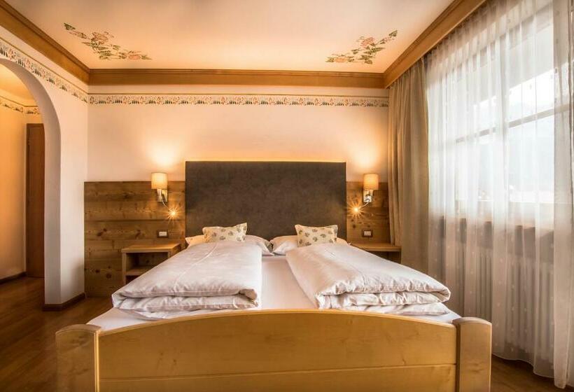 标准间, Ciasa Montanara