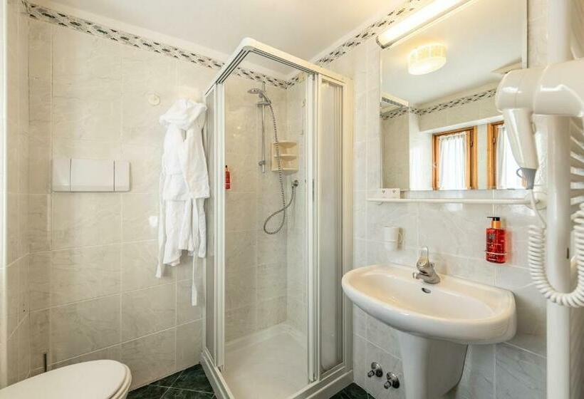 スタンダードルーム, Col Di Lana