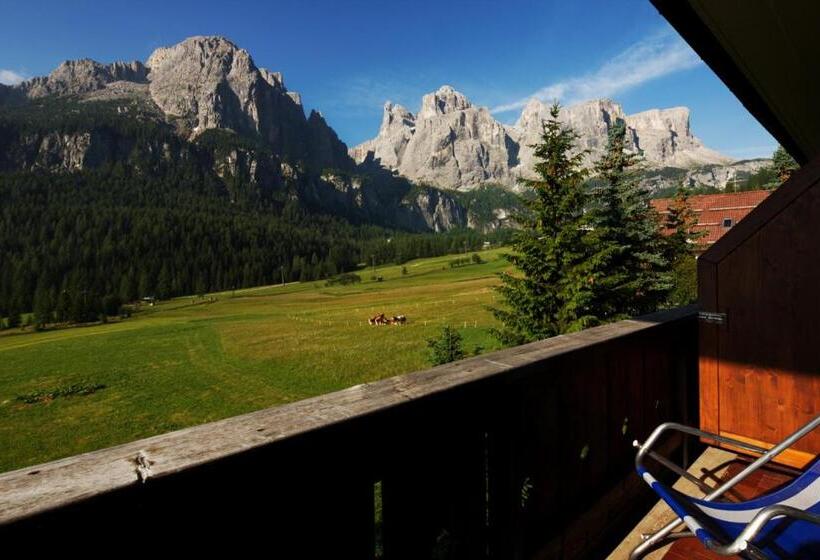 带阳台标准四人间, Garnì Bel Air