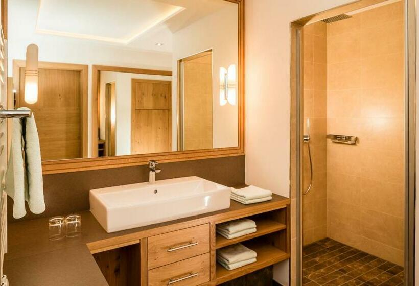 デラックススイート, Kronblick