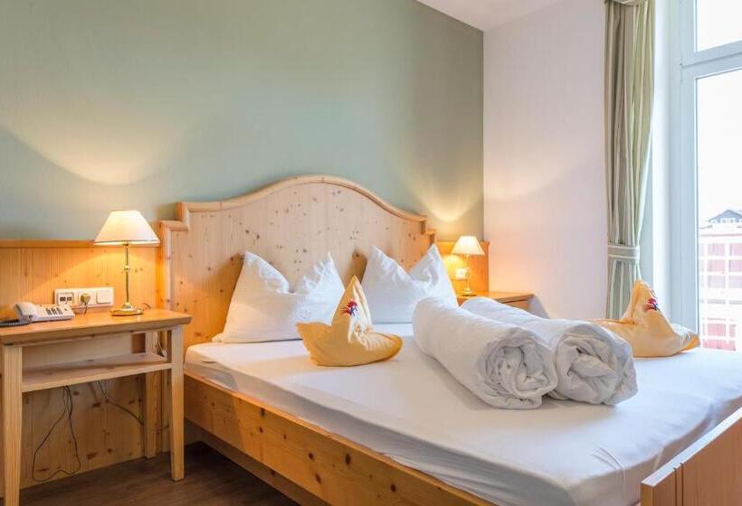 Comfort room with balcony, Kronplatz