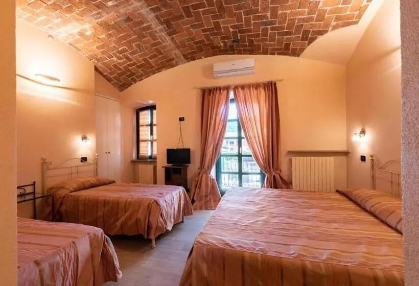 Deluxe Neljän Hengen Huone, Le Lanterne