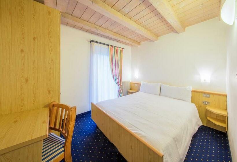 Pokój Standard, Sassleng