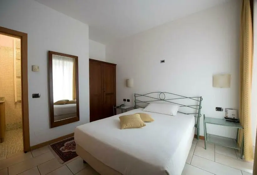 Standard Yhden Hengen Huone, Villa Colico