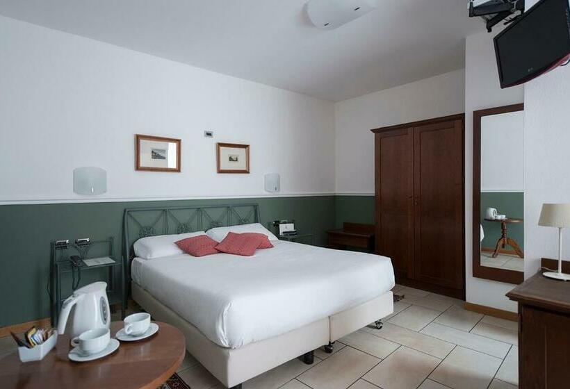 غرفة قياسية, Villa Colico