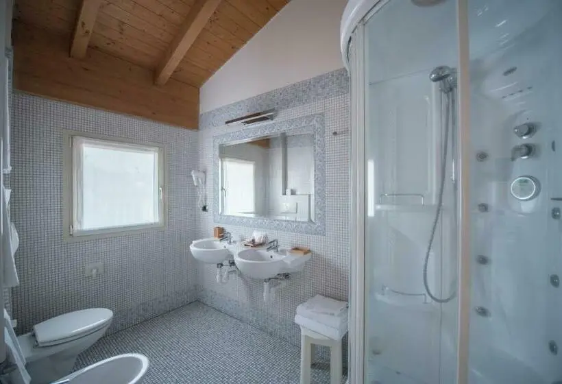 Standard Kolmen Hengen Huone, Villa Colico