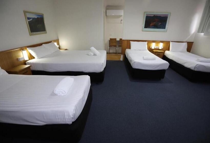 패밀리 룸, Reign Inn Newcastle