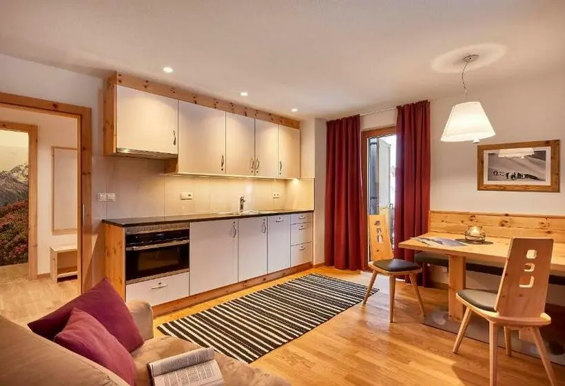 Huoneisto 1 Makuuhuone, Appartementhaus Arnika