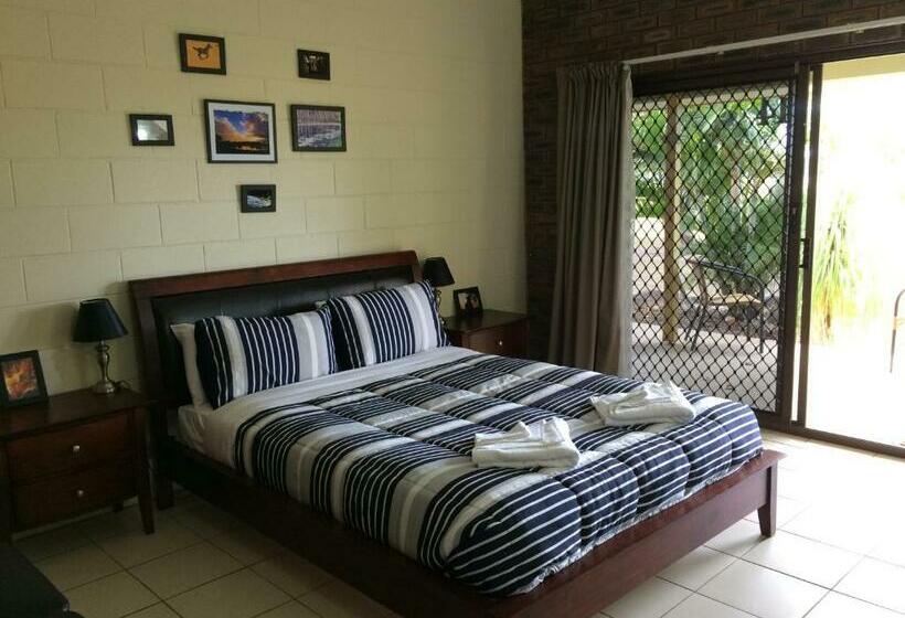 غرفة قياسية, Susan River Homestead