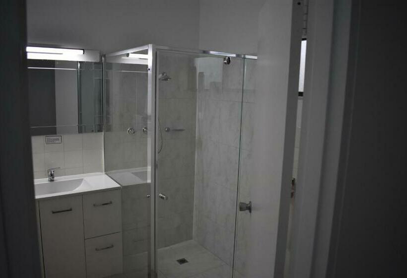 اتاق استاندارد, Riviana Motel