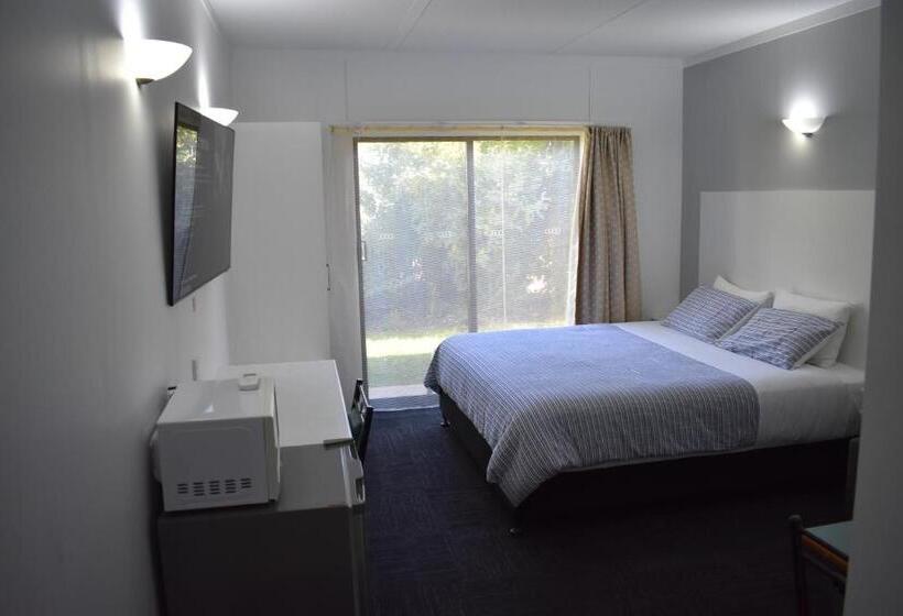 اتاق استاندارد با تخت بزرگ, Riviana Motel