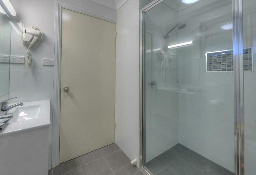 חדר משפחתי, Rosebourne Gardens Motel