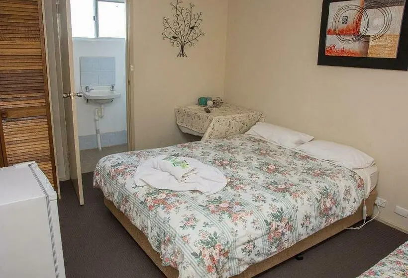 Standard Kolmen Hengen Huone, The Swiss Motel