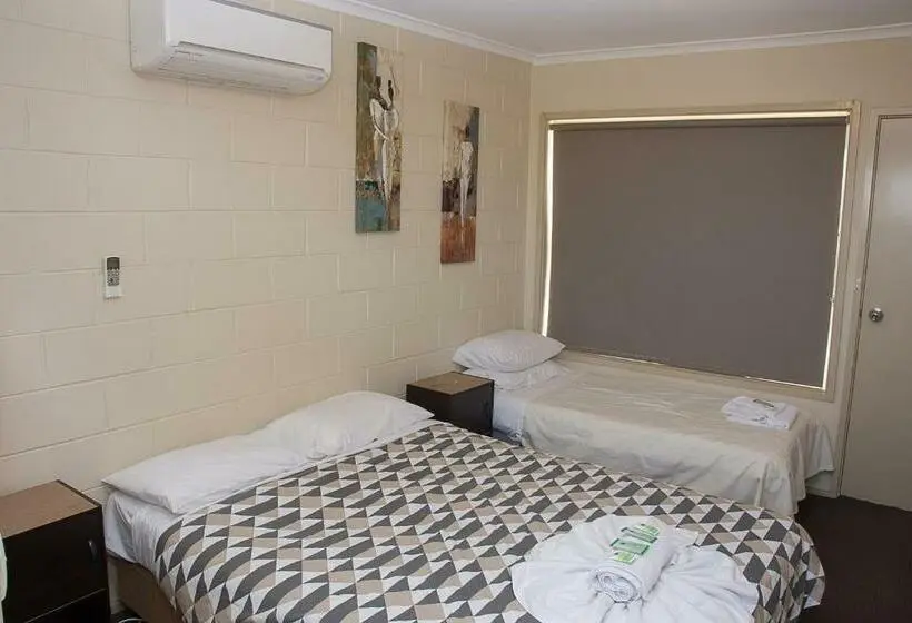 Standard Kolmen Hengen Huone, The Swiss Motel