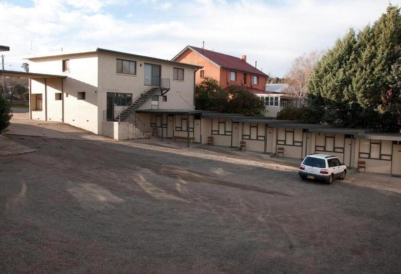 اتاق خانوادگی, The Swiss Motel