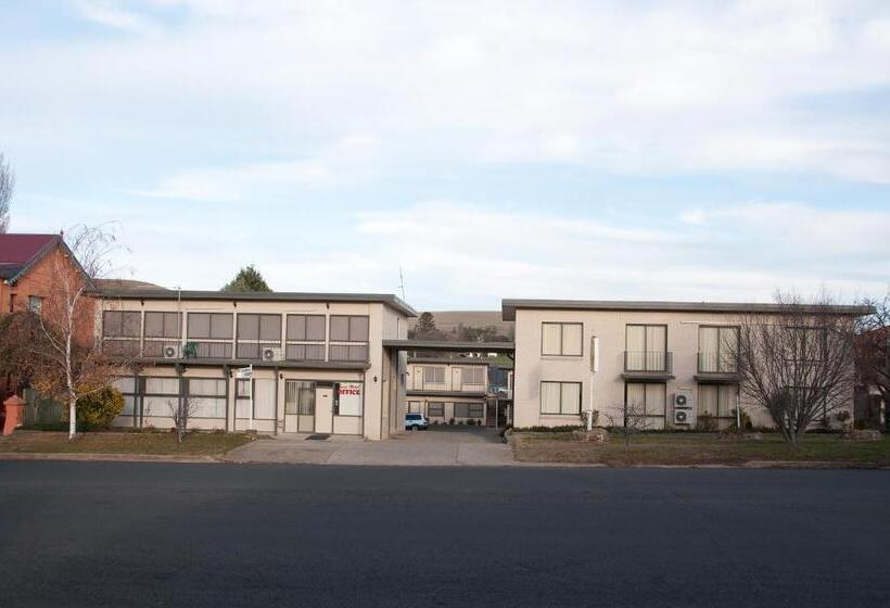 デラックスの４人部屋, The Swiss Motel