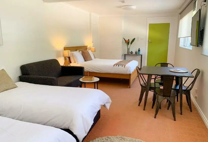 Standard-huone Poreallas, Warburton Motel Where Mid Century Style Meets The Mountains