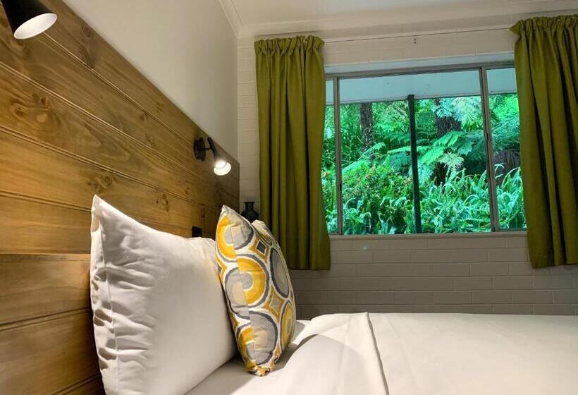 スタンダードルーム, Warburton Motel Where Mid Century Style Meets The Mountains