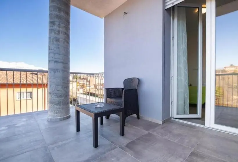 اتاق استاندارد یک نفره, B&b Collemaggio