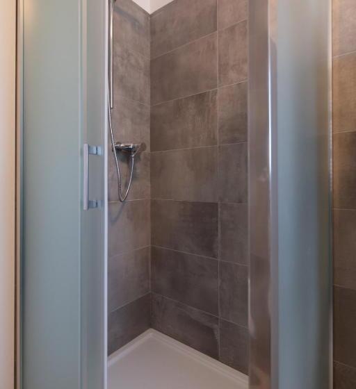 اتاق استاندارد یک نفره, B&b Collemaggio