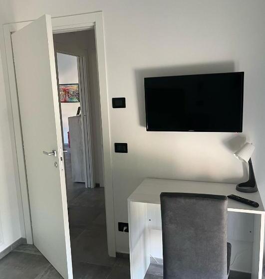 اتاق استاندارد یک نفره, B&b Collemaggio