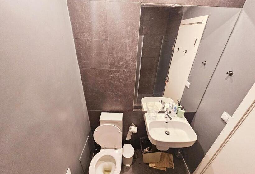 スーペリアトリプルルーム, Peers Guest House