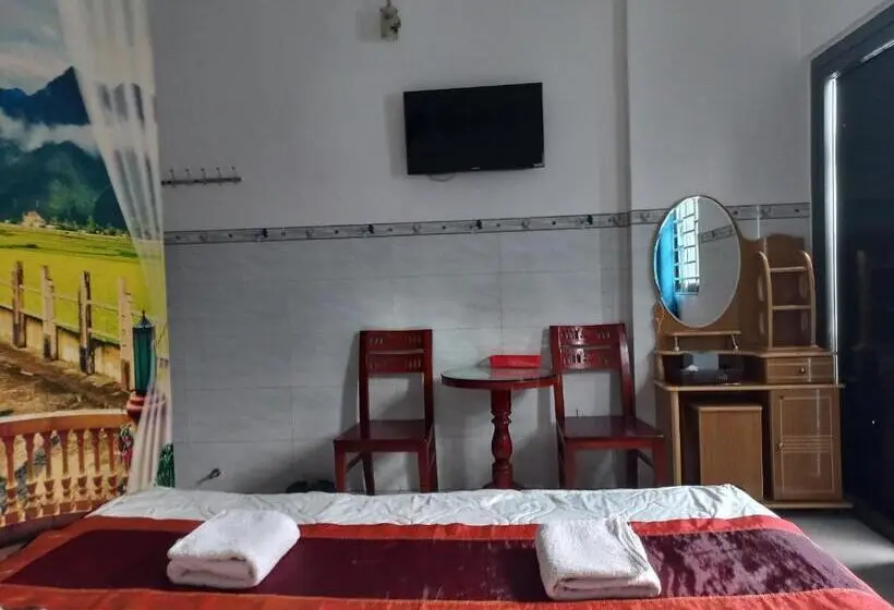 اتاق اکونومی, Khách Sạn Nguyên Trung