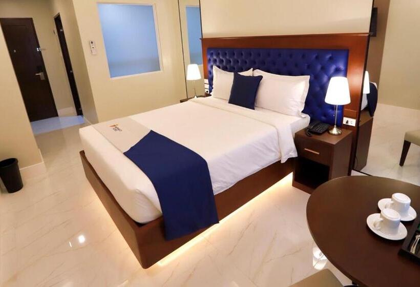 اتاق لوکس, Monaco