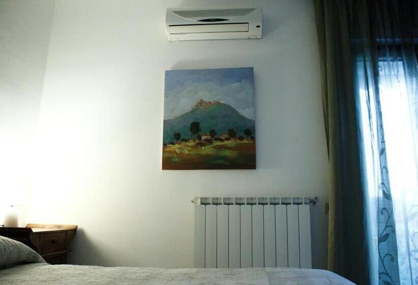 اتاق استاندارد سه نفره, Guesthouseantonia