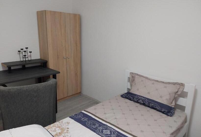 اتاق استاندارد, Dm Hostel And Apartments