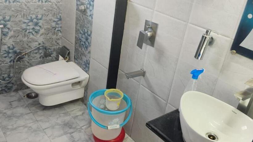 חדר סופריור עם מיטת קינג, Jk Residency