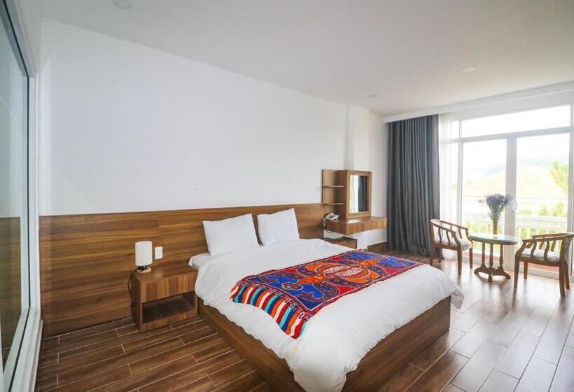 اتاق استاندارد با بالکن, đà Lạt Lahana