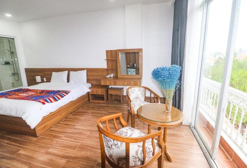 اتاق استاندارد با بالکن, đà Lạt Lahana