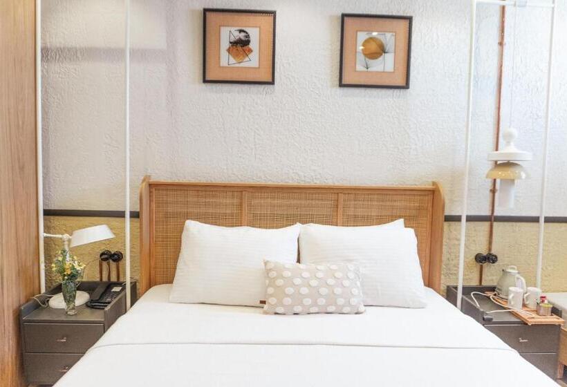 经济型三人房间, Qara Otel