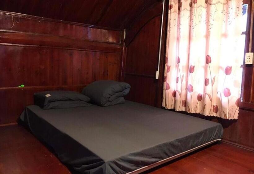 اتاق استاندارد, J House