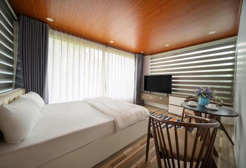 غرفة قياسية رباعية, Pine Ring Villa