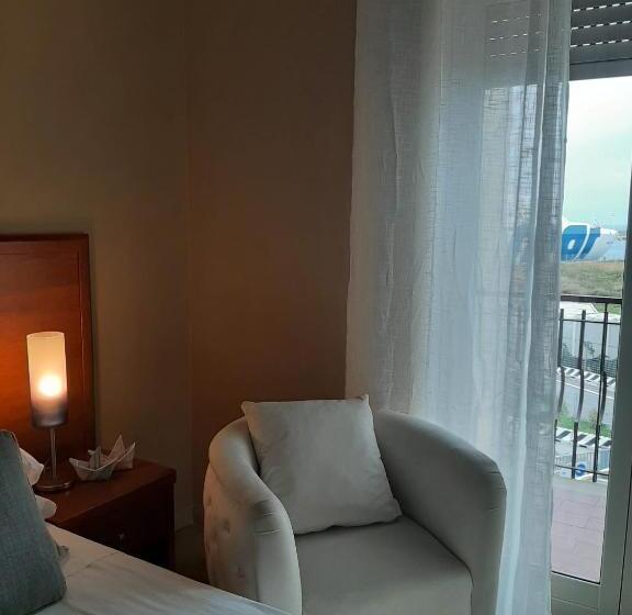 Perhehuone Merinäkymä, Laranda Rooms