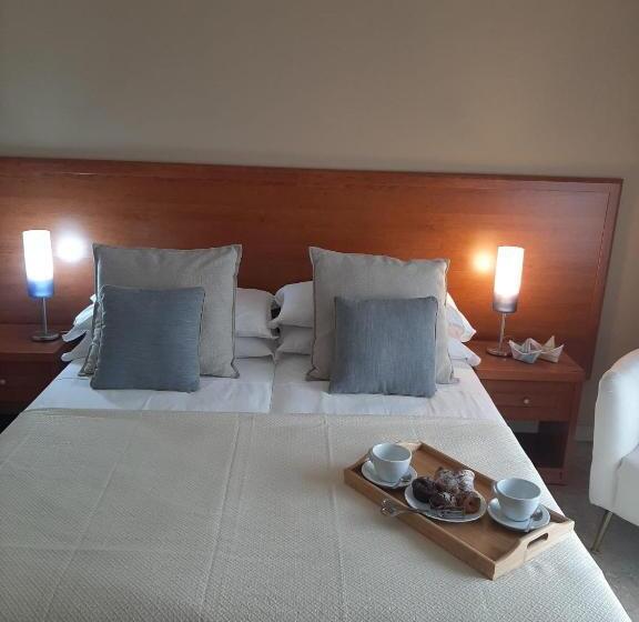 Perhehuone Merinäkymä, Laranda Rooms