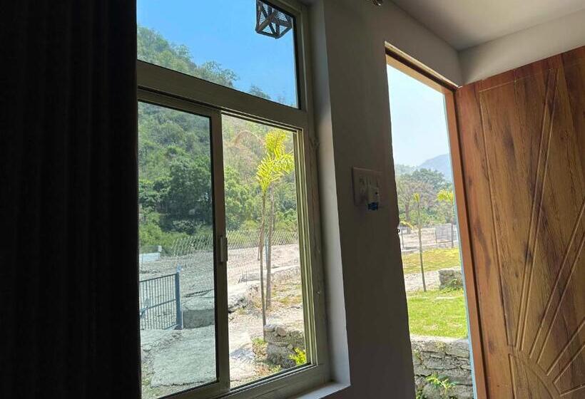 マウンテンビューファミリールーム, Shivanjalriverresort