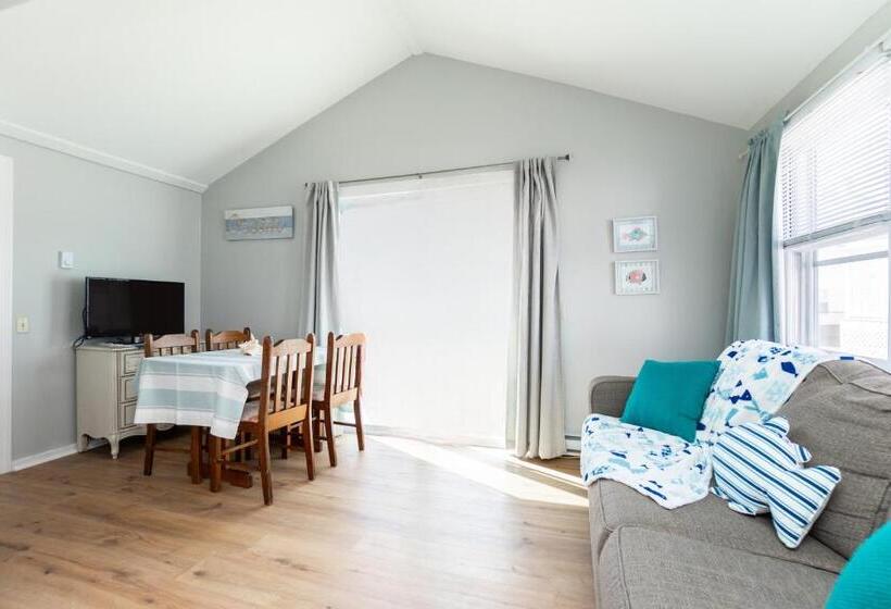 Апартаменты 1 Спальня Нижний Этаж, Hampton Beach Seaside Villa Unit 1