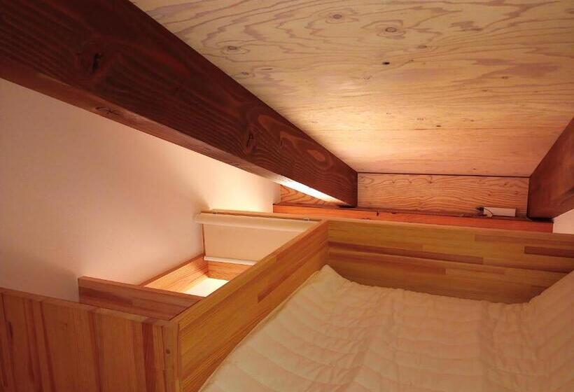 Economy Room, 能登島ゲストハウスうたたね