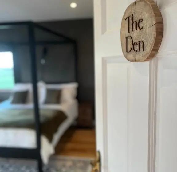 キングサイズベッドのスタンダードルーム, Carnbore House Bnb