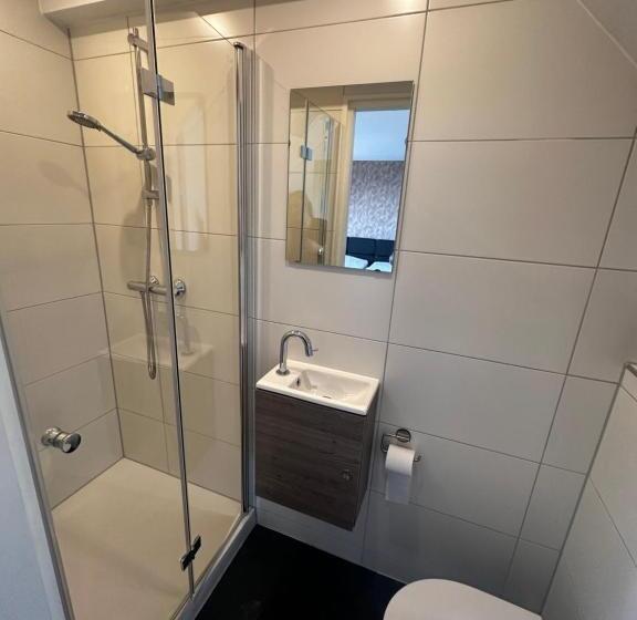 חדר סטנדרט, Eetcafé Punt