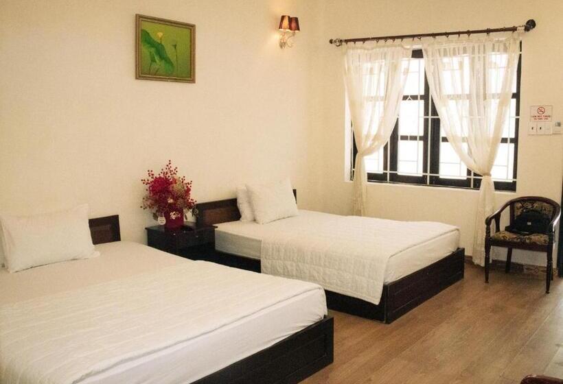 اتاق استاندارد چهار تخته, Khách Sạn Hải âu