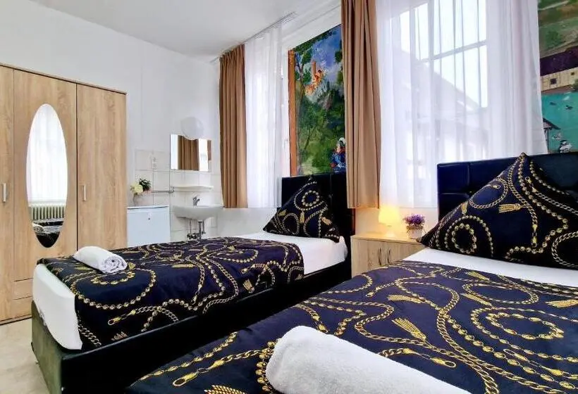 Basic-huone, Zur Schönen Lau  Monteurzimmer