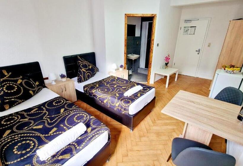 Номер Deluxe, Zur Schönen Lau Monteurzimmer