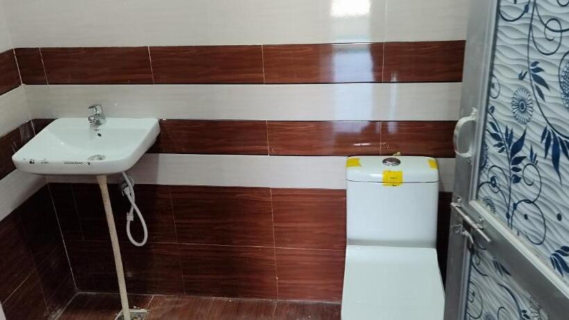 חדר סטנדרט, Priyanka Hotel & Restaurant Khatushyam Ji