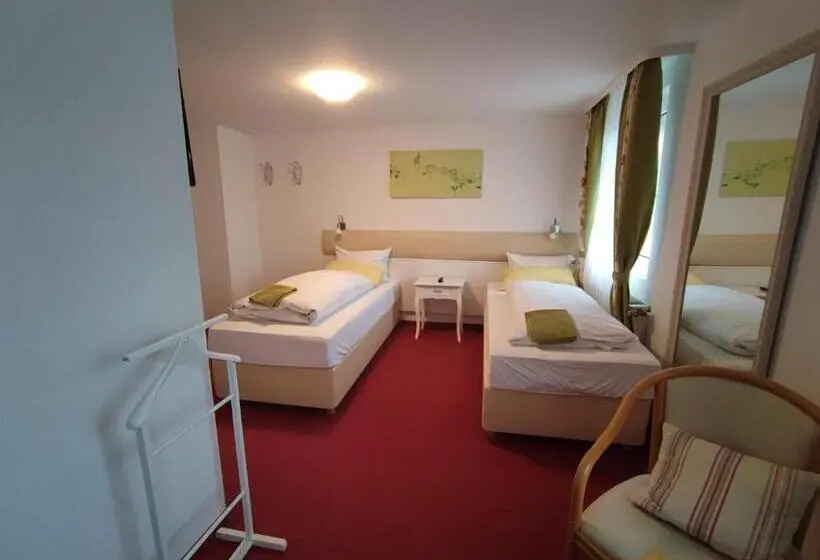 Standard-huone, Room In Guest Room   Pension Forelle   Doppelzimmer