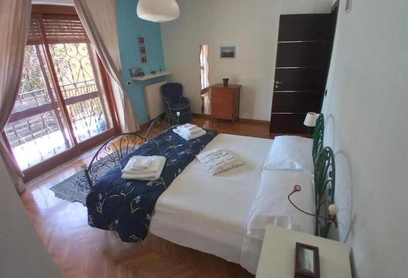 اتاق استاندارد با چشم‌انداز باغ, Casa Del Capitano Suite