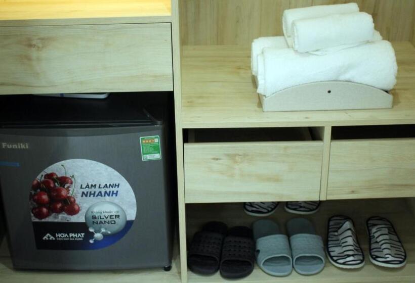 اتاق خانوادگی, Khách Sạn Phước Lộc Thọ 2   福禄寿